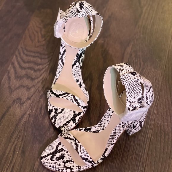 Snakeskin Missguided Strapped Heels - Picture 3 of 3